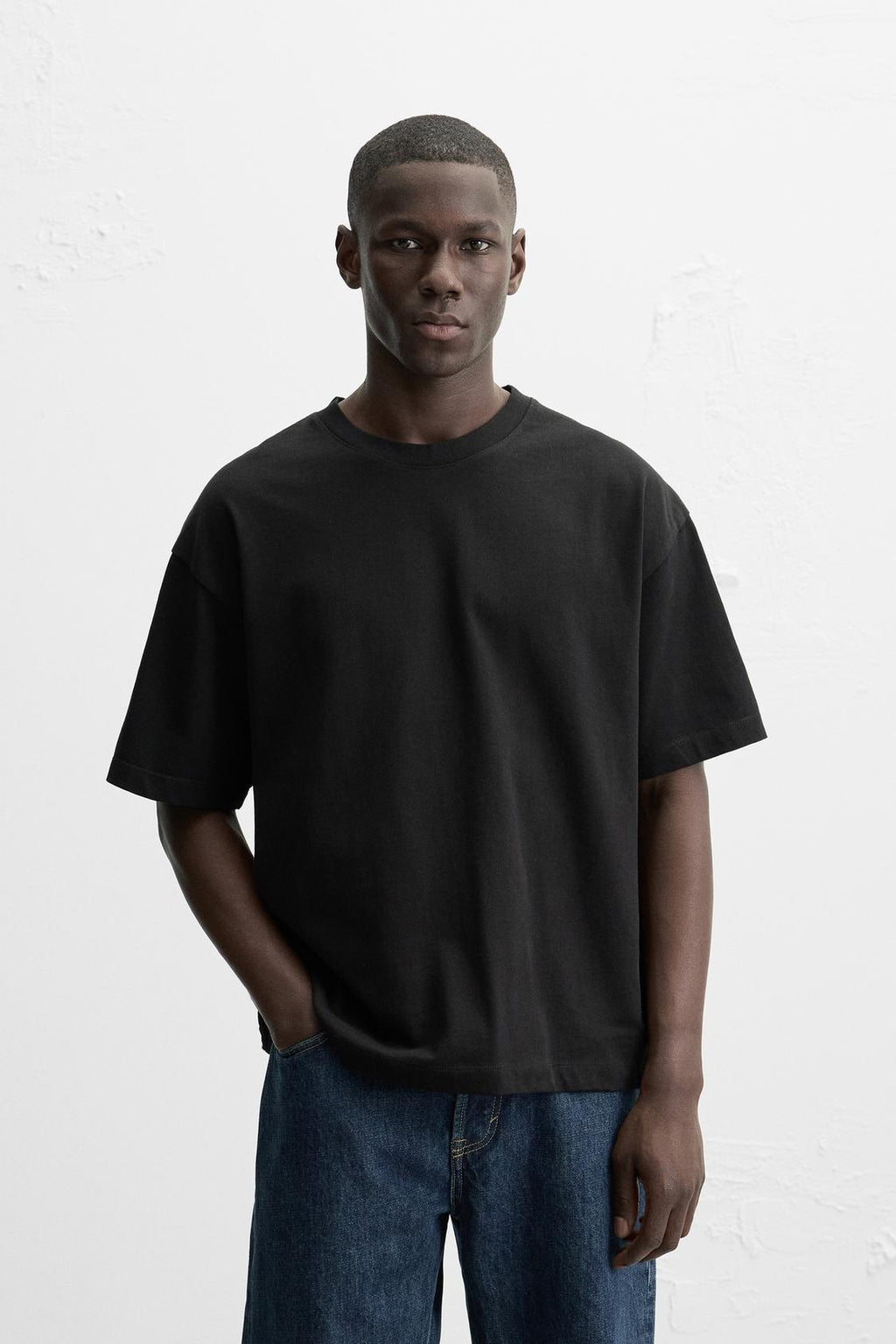 HEAVYWEIGHT REGULAR FIT BASIC T-SHIRT